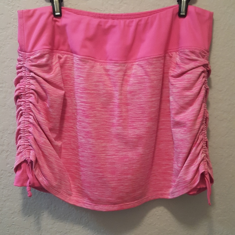 Sporty little skirt